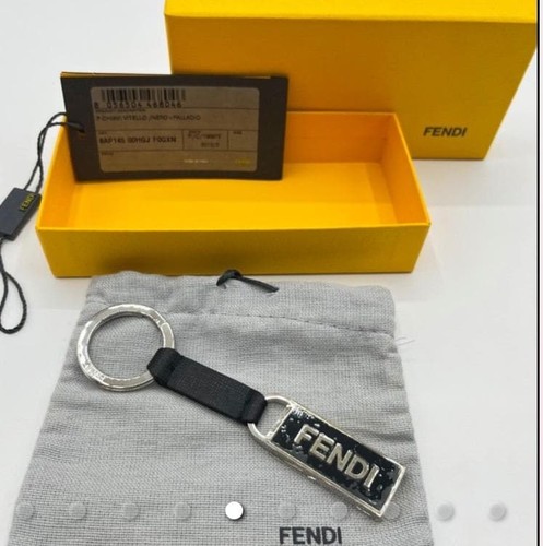 Rare fendi charm - rare, 8ap145