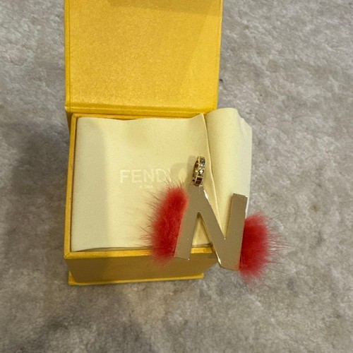 Fendi alphabet charm - alphabet, n