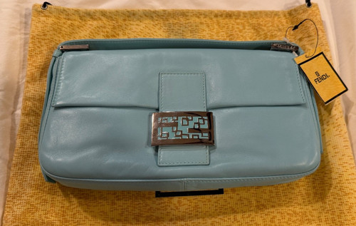 Fendi baugette brand new never - baugette,