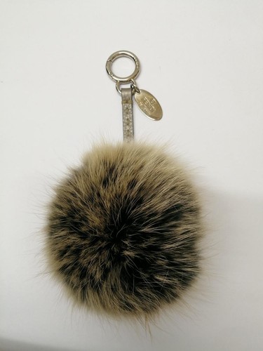 Fendi fur charm japan - fendi,