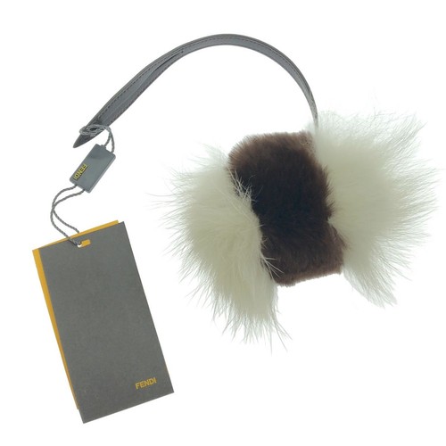 Fendi charm 7ar362 brown white - fendi,